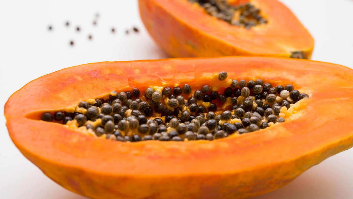 aufgeschnittene Papaya