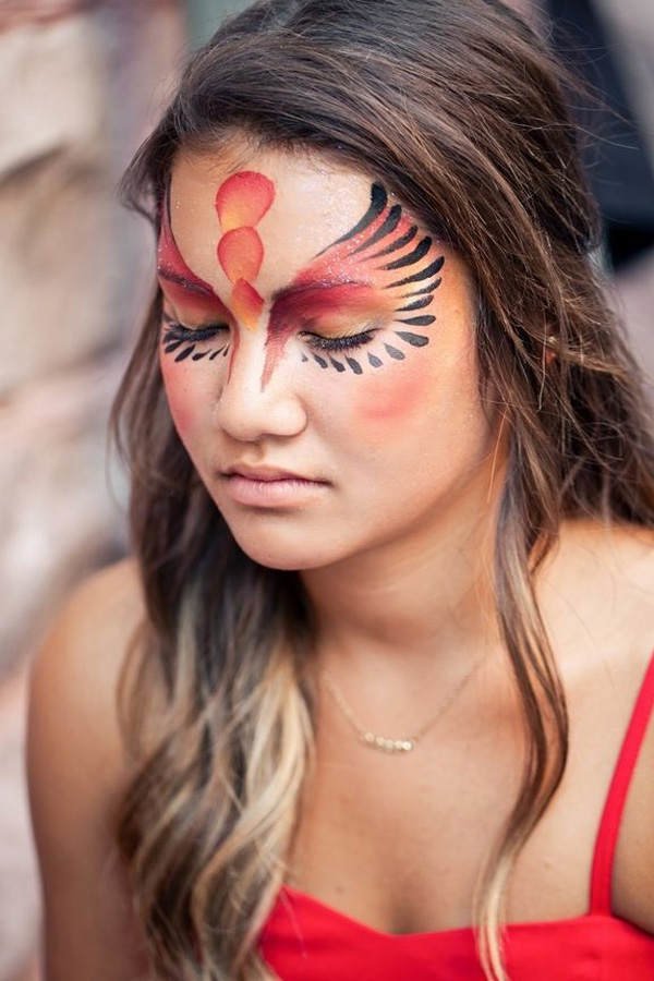 Karnevals-Make-up: Phönix