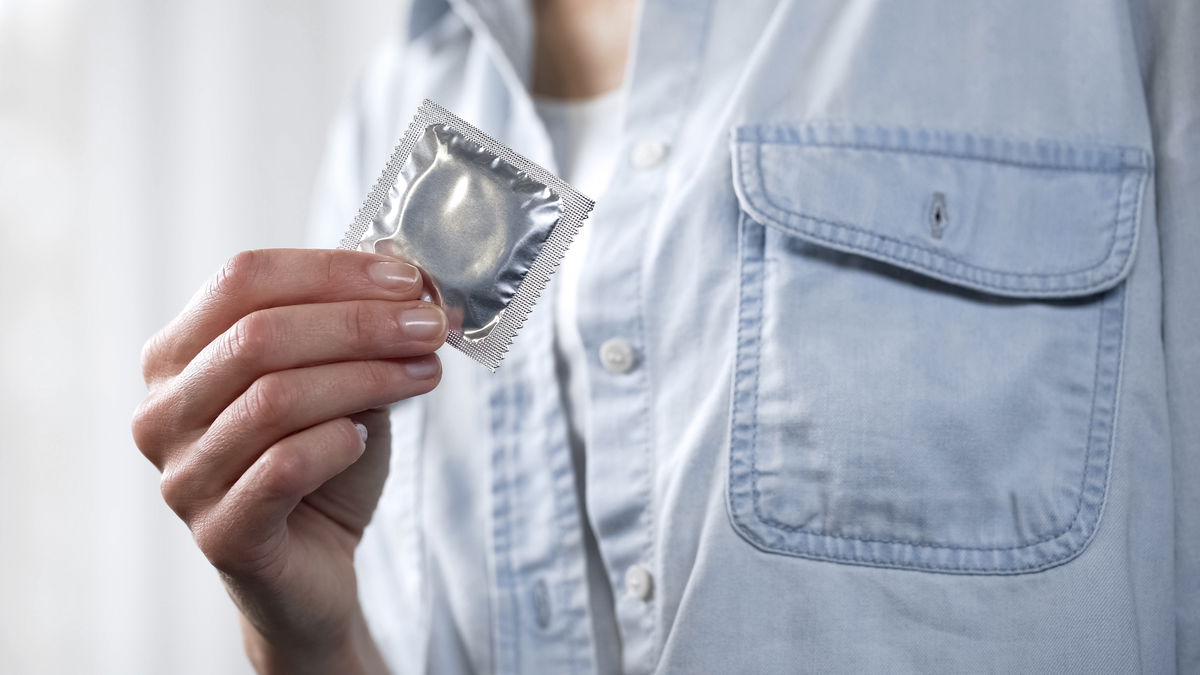 Sex ohne Kondom: Wie sicher ist das?