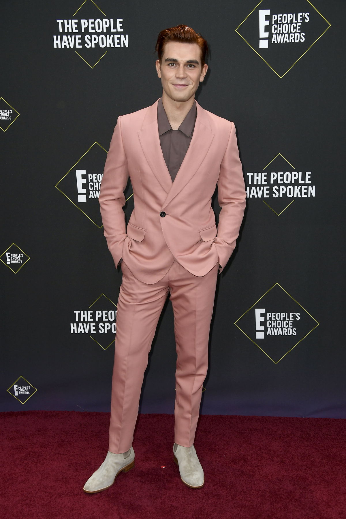 Riverdale: Baby ist da! KJ Apa ist Papa geworden