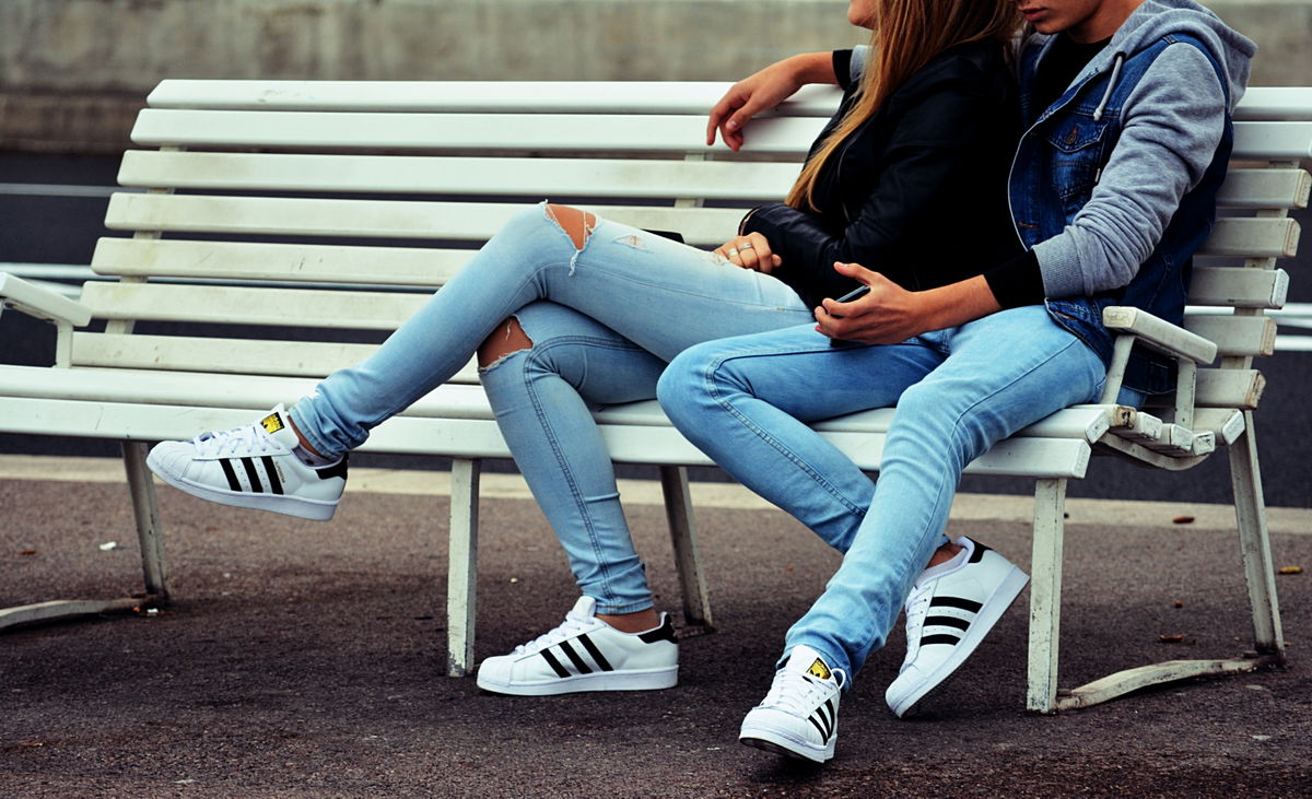 Liebestest: Ist er in dich verliebt? So findest du es heraus!