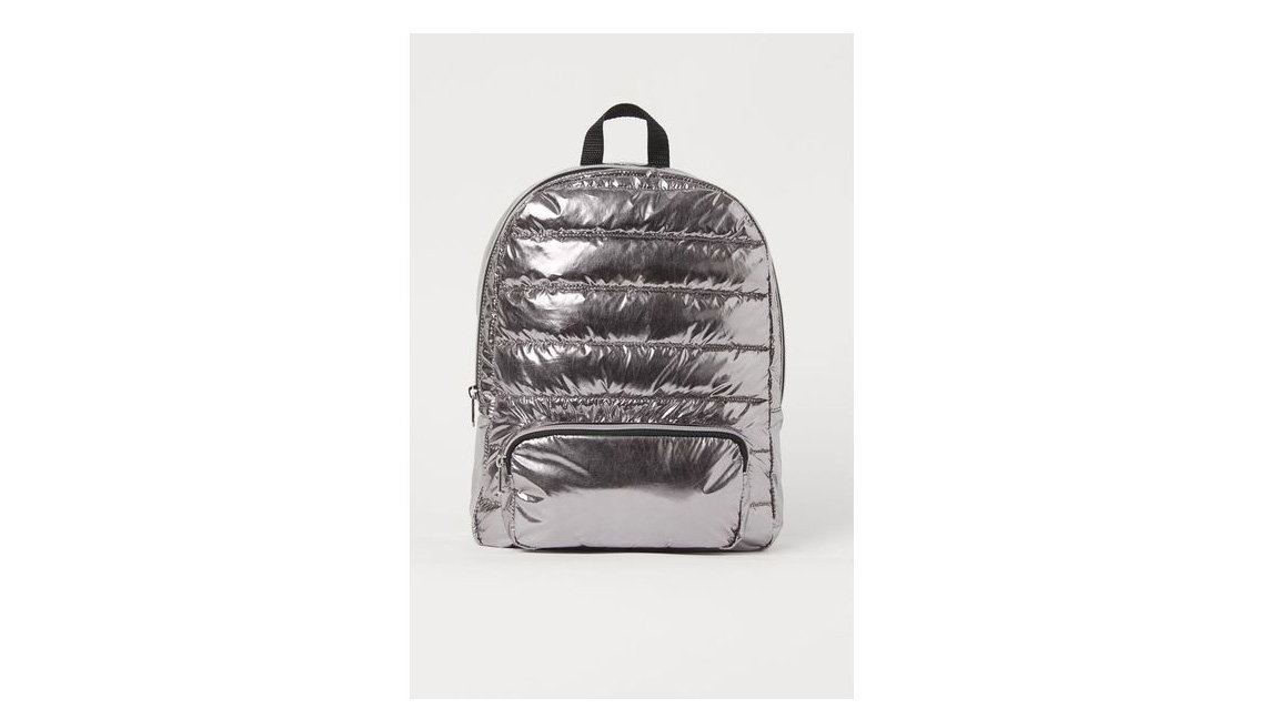  Rucksack mit Metallic-Schimmer
