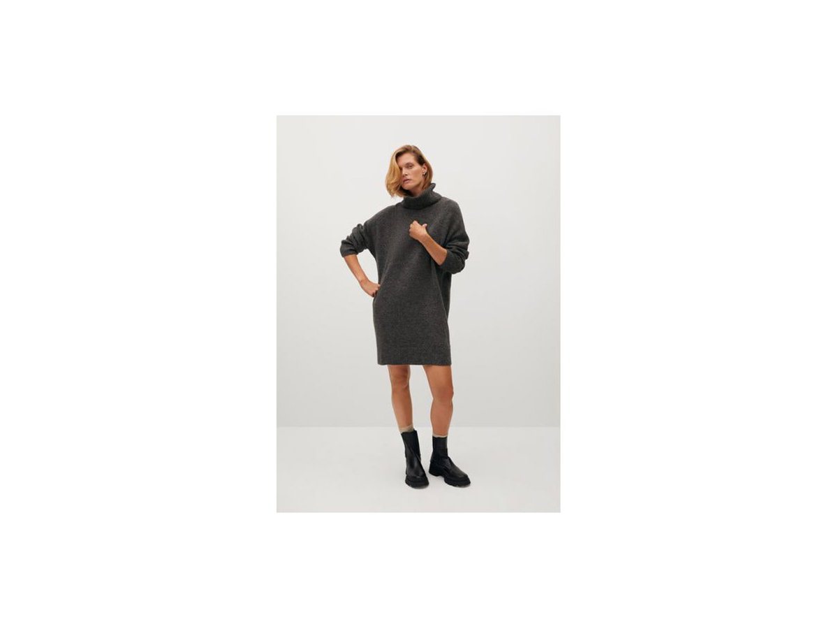 Graues Strickkleid mit Rollkragen