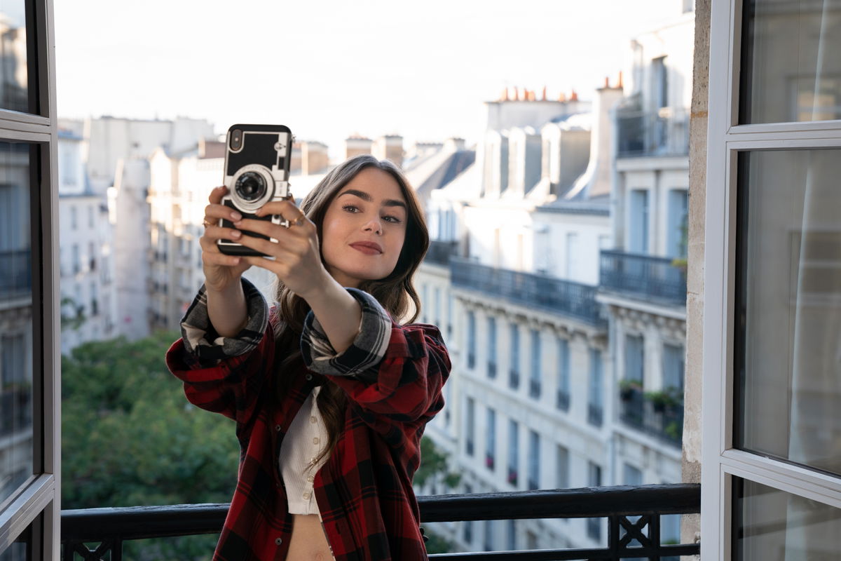 "Emily in Paris" Dreharbeiten zu Staffel 2 haben begonnen – endlich!