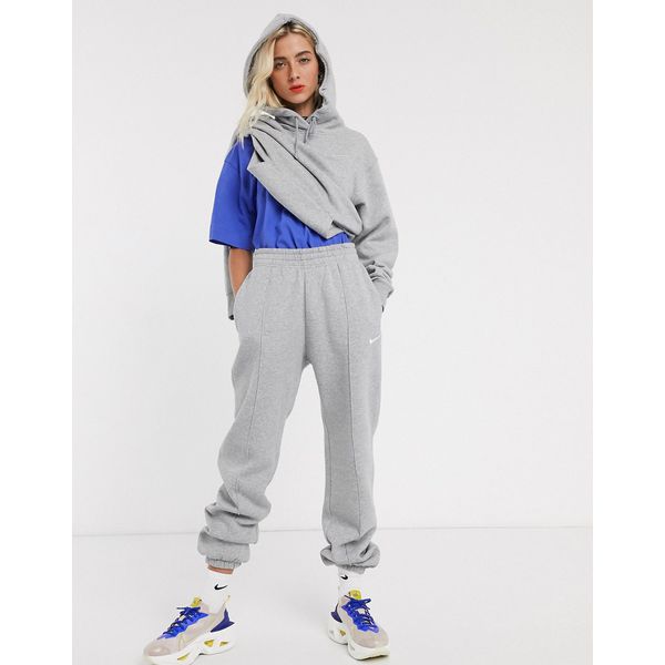 Graue Oversize-Jogginghose mit kleinem Swoosh