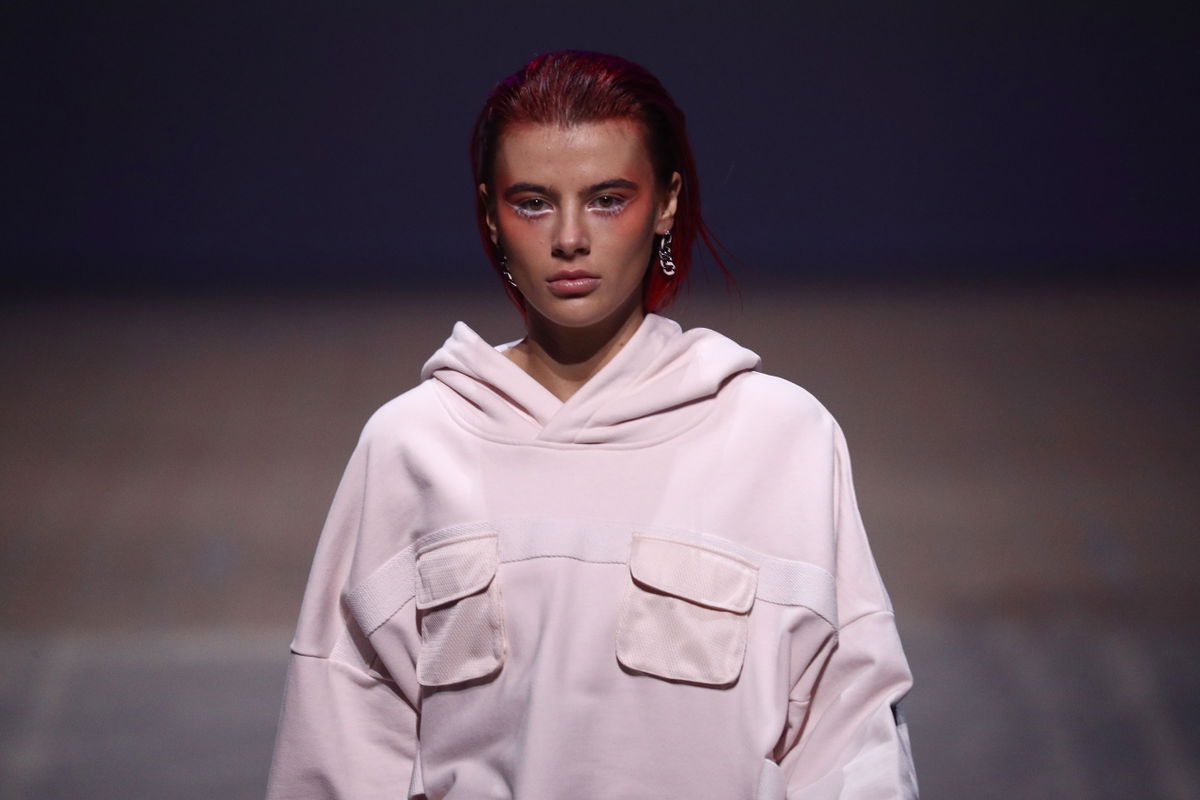 Nach "GNTM"-Umstyling: Romina ist unglücklich mit roten Haaren