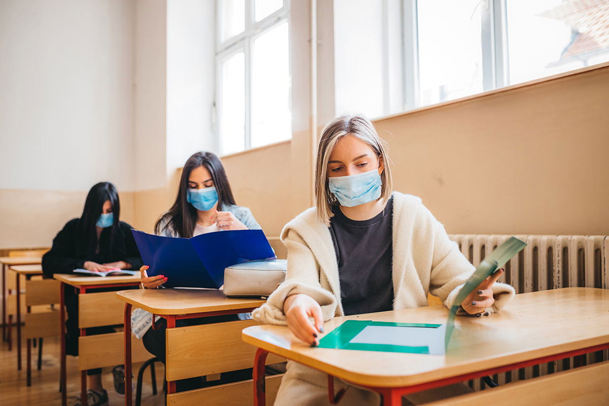 Corona: So schützt du dich im Klassenzimmer am besten