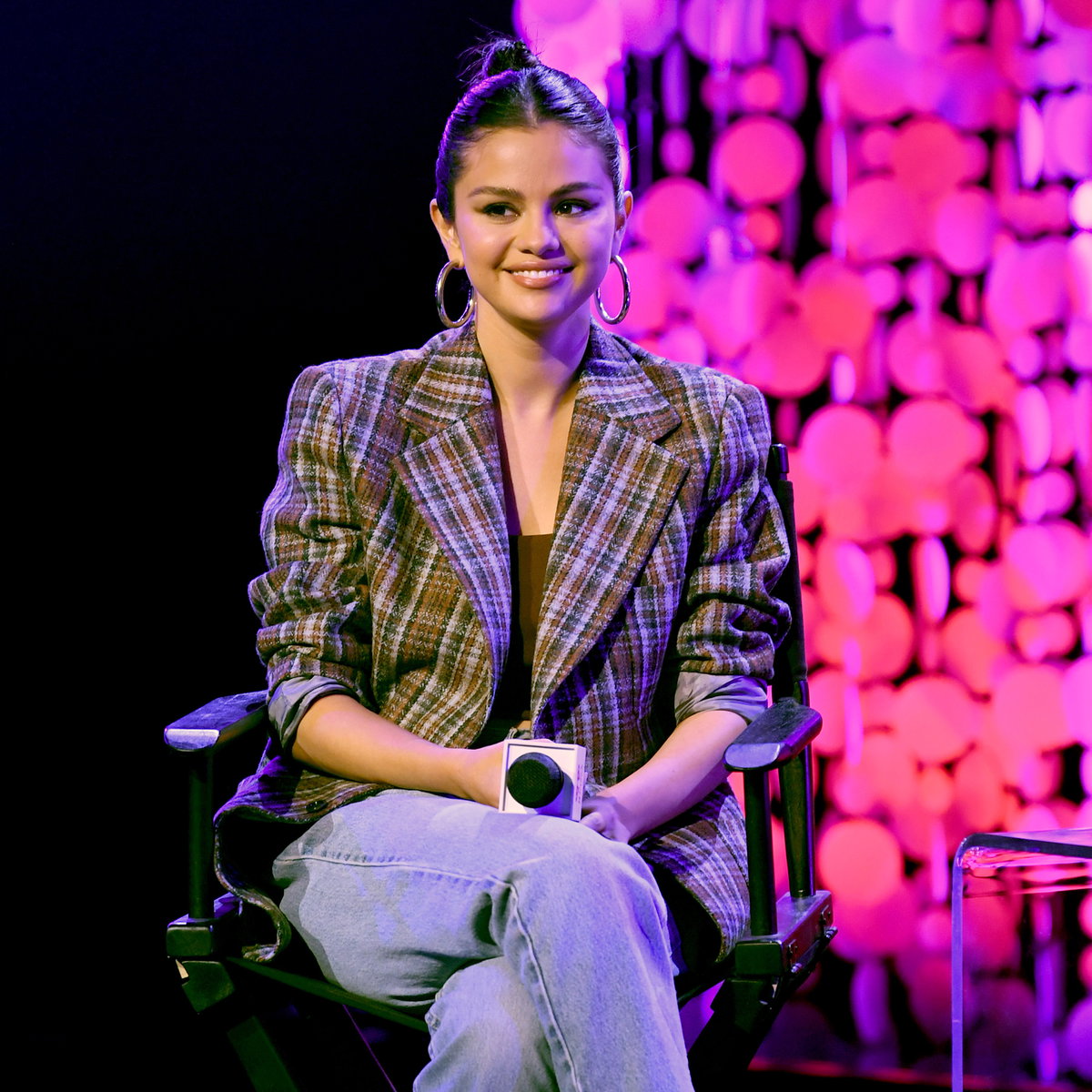 selena gomez im blazer