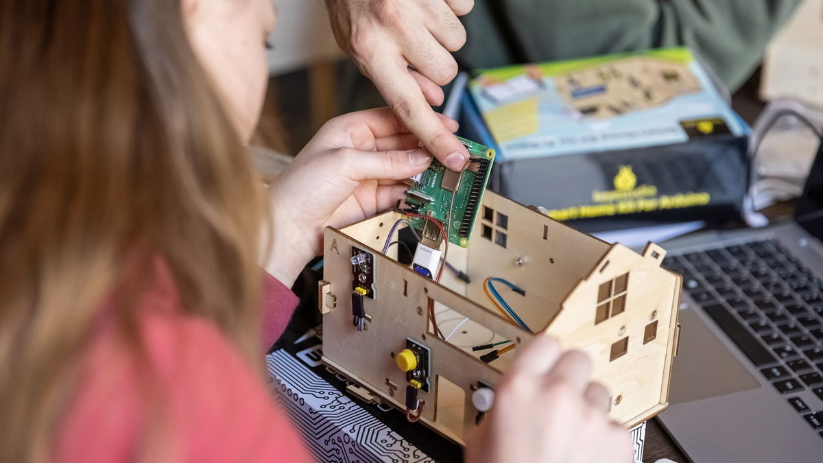 Mini-Computer Raspberry Pi 2 mit Modelhaus von Samsung gewinnen