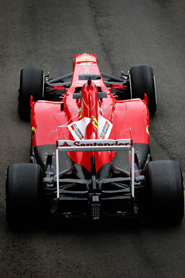 Ferrari in der Tiefgarage