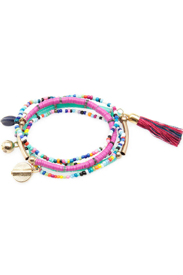 Bunte Armbänder von Bershka