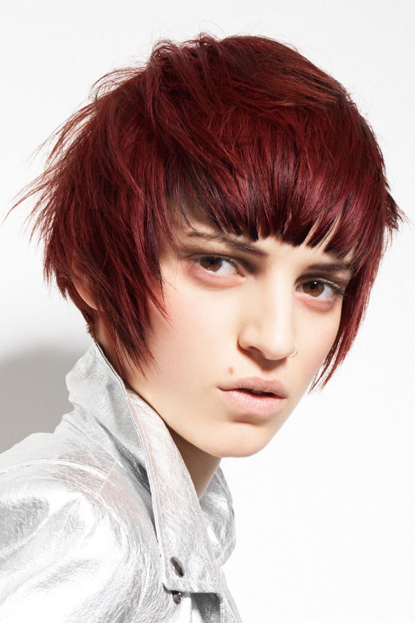 Trendfrisur für kurze rote Haare