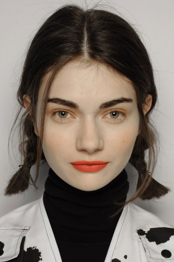 Model Make-up in Orange