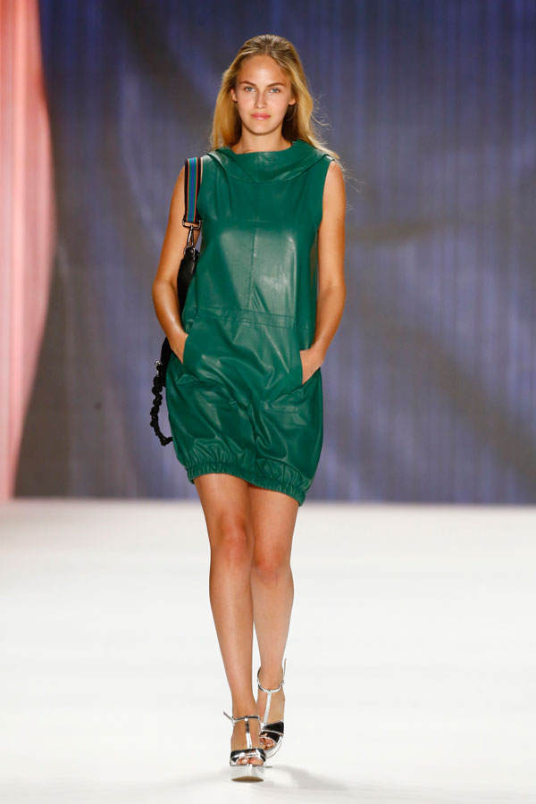 Elena Carrière auf der Fashion Week 2016