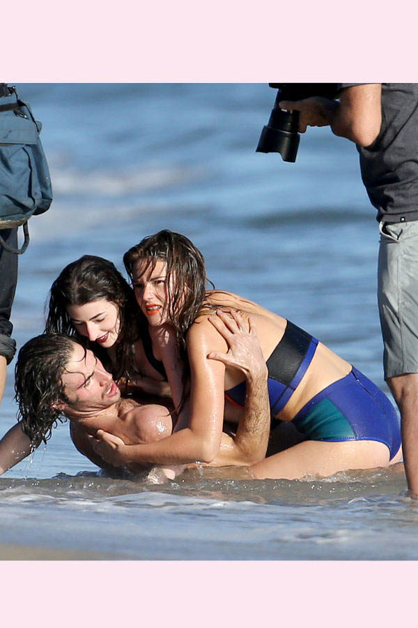 GNTM 2014: Stefanie und Sarah im Wasser