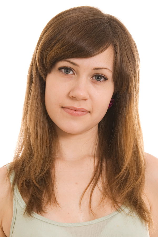 Braune Haare mit Pony