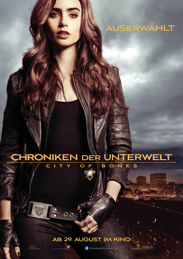 Lily Collins als Clary