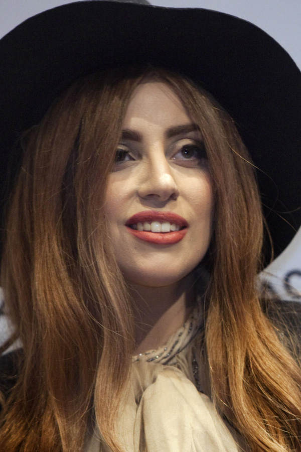 Wie hübsch findest du Lady Gaga?