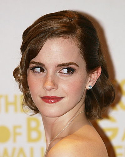 Emma Watson mit lockerem Chignon