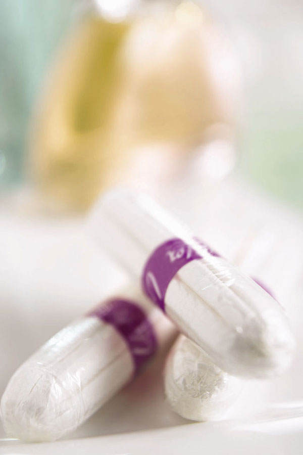 Wenn das Rückholbändchen des Tampons weg ist, bekommt man ihn nicht mehr raus.