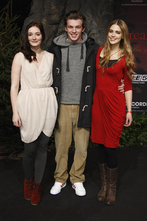 Maria Ehrich, Jannis Niewöhner und Laura Berlin