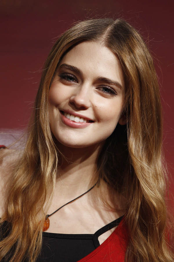 Laura Berlin als Charlotte Montrose