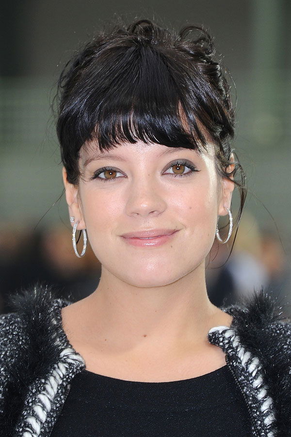 Lily Allen dunkelhaarig