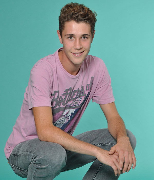 Dennis (17)