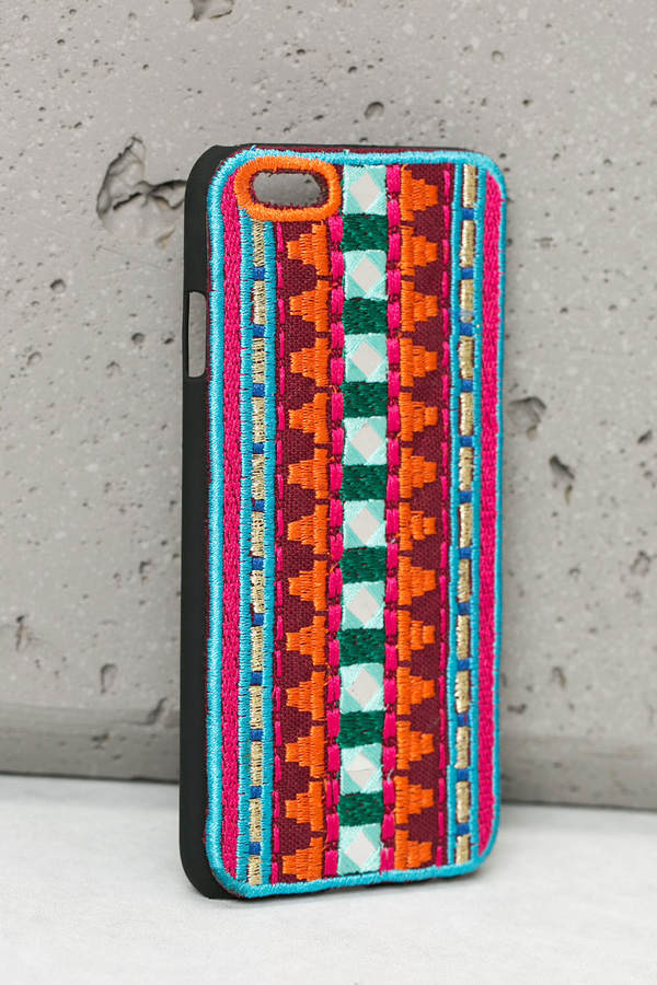 Ethno-Case von Bershka