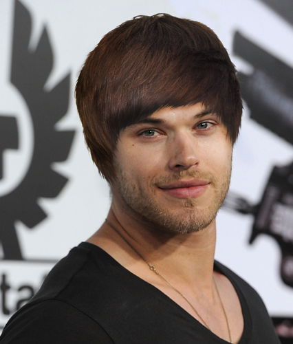 Kellan Lutz mit Bieber-Frisur