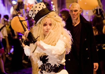 Mary Kate-Olson als Gothic-Hexe in Beastly