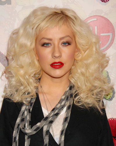 Christina Aguilera mit toupierten Locken