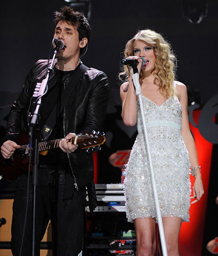 Taylor Swift mit John Mayer on Stage