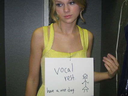 Twitpic Taylor Swift macht Stimmpause