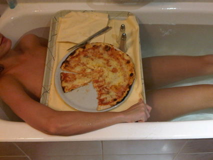 Twitpic Katy Perry in der Badewanne