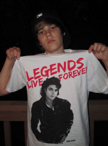 Twitpic Justin Bieber mit Michael Jackson T-Shirt