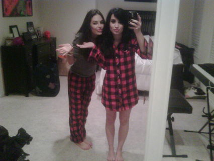 Twitpic Demi Lovato mit Pyjama
