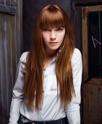 Lange Haare in Kupfer-Rot