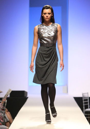 Jessica Motzkus: Runway von Kevan Hall