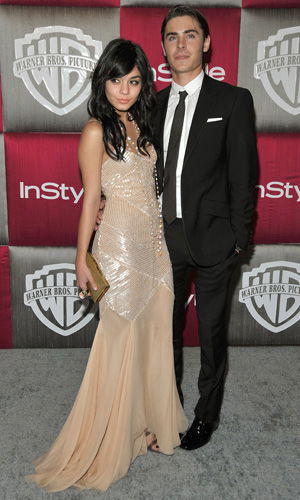Vanessa Hudgens trägt beigefarbenes Abendkleid