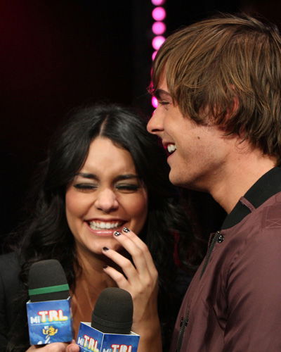 Zac Efron und Vanessa haben Spaß zusammen