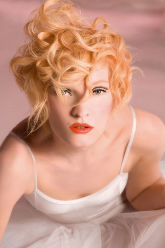 Hairstyle gestuft und asymmetrisch