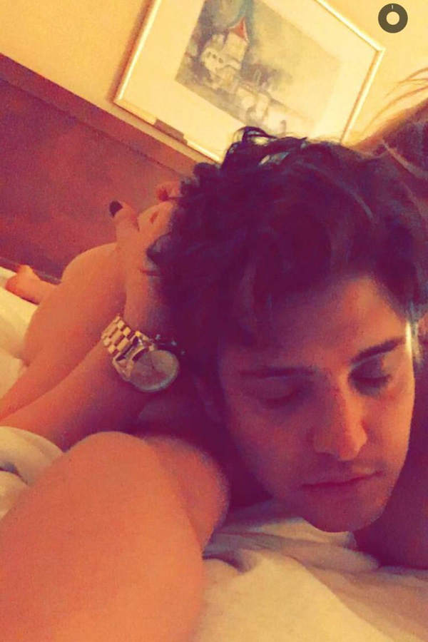 Katrins nackter Po