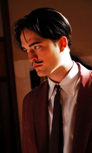 Robert Pattinson als Salvador Dalì