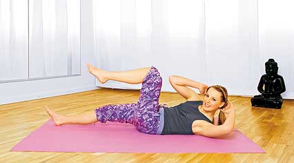 Pilatesübung für den Bauch