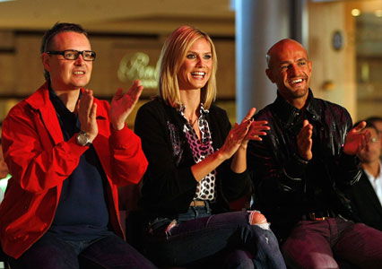 GNTM-Jury gefällt Modenschau der Kandidatinnen