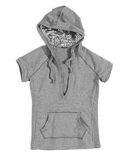 Grauer Kapuzenpulli von Benetton
