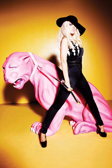 Christina Aguilera mit Riesen-Raubkatze