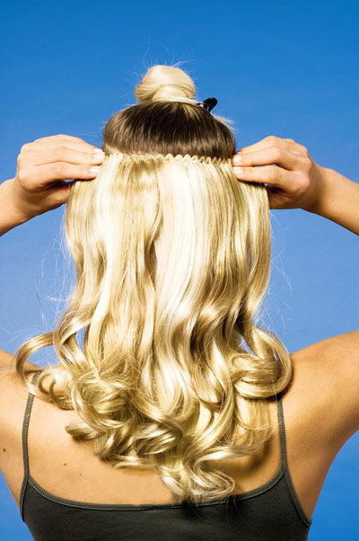 Extensions: Haarteil fixieren