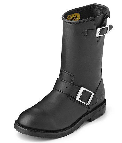 Biker Girl mit schwarzen Boots